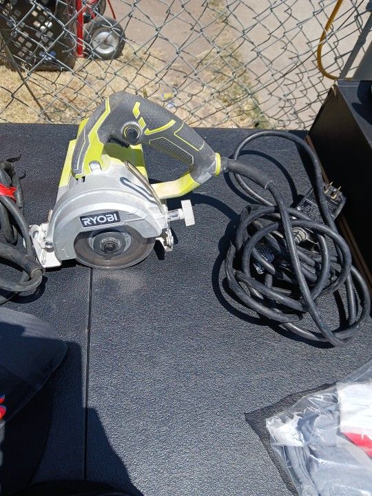 Ryobi Wet/dry Masonry Saw