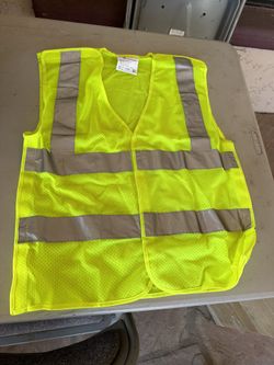 Safety Vest Size Small  Green And Orange  22 Green /  35/ Orange 