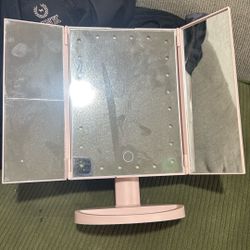 PinkMakeup LED Mirror