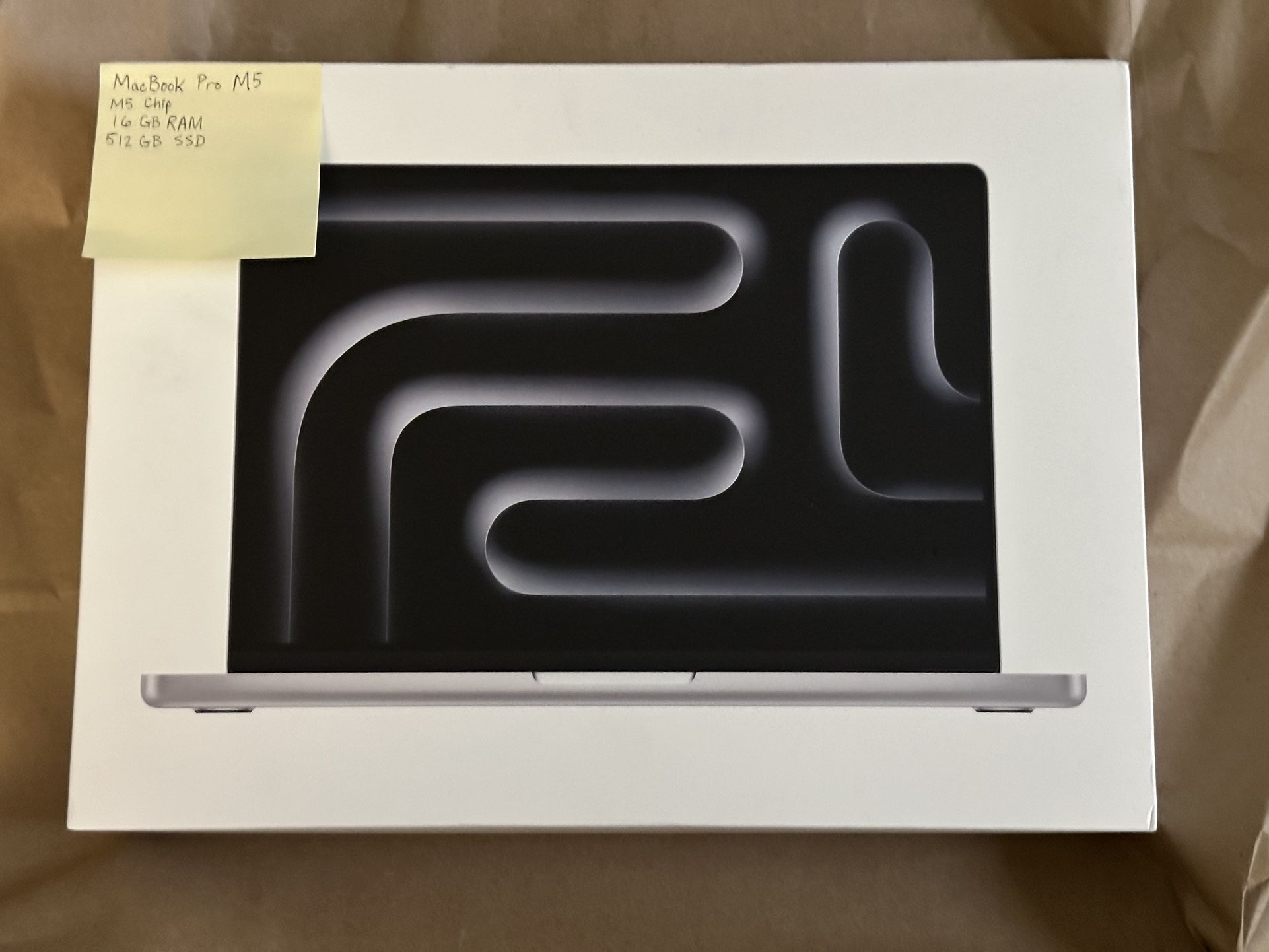 New Apple MacBook Pro 14” M5 Chip 512GB 16GB RAM Silver