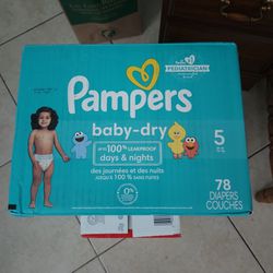Pampers Diapers Size 5 W Wipes