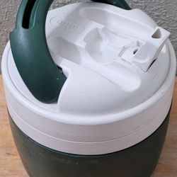Vintage Igloo Elite 1/2 Gallon Cooler 