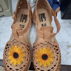 Shoes Jirasol Solo Se Uso 1 Vez Size 7.5 O 8