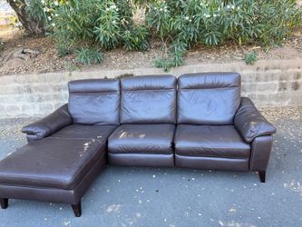 Reclining sofa sectional