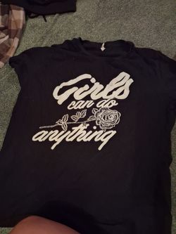 Girls shirt small