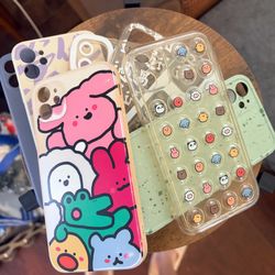 iphone 11 128GB with all the cases