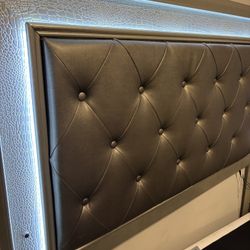 Modern Upholstered Platform Bed with LED Headboard – QUEEN Size