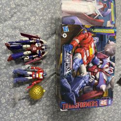 Transformers Legacy A Hero is Born 2 pack