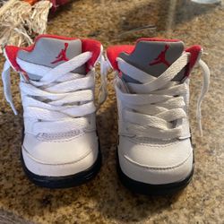 Jordan 5s Retro Fire