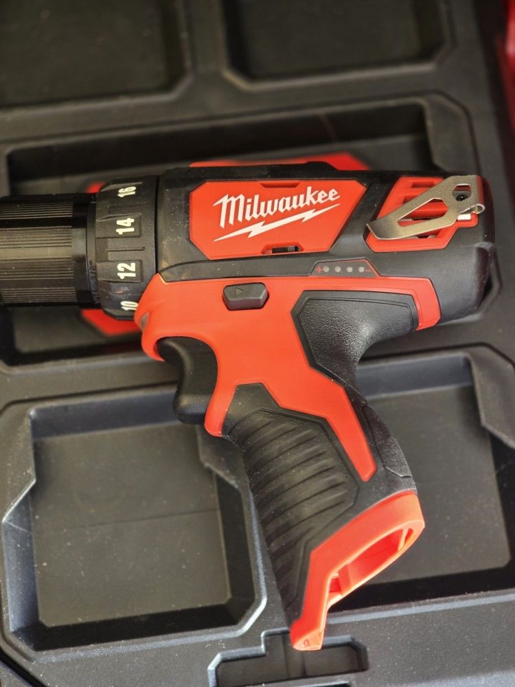 Milwaukee Drill Driver
