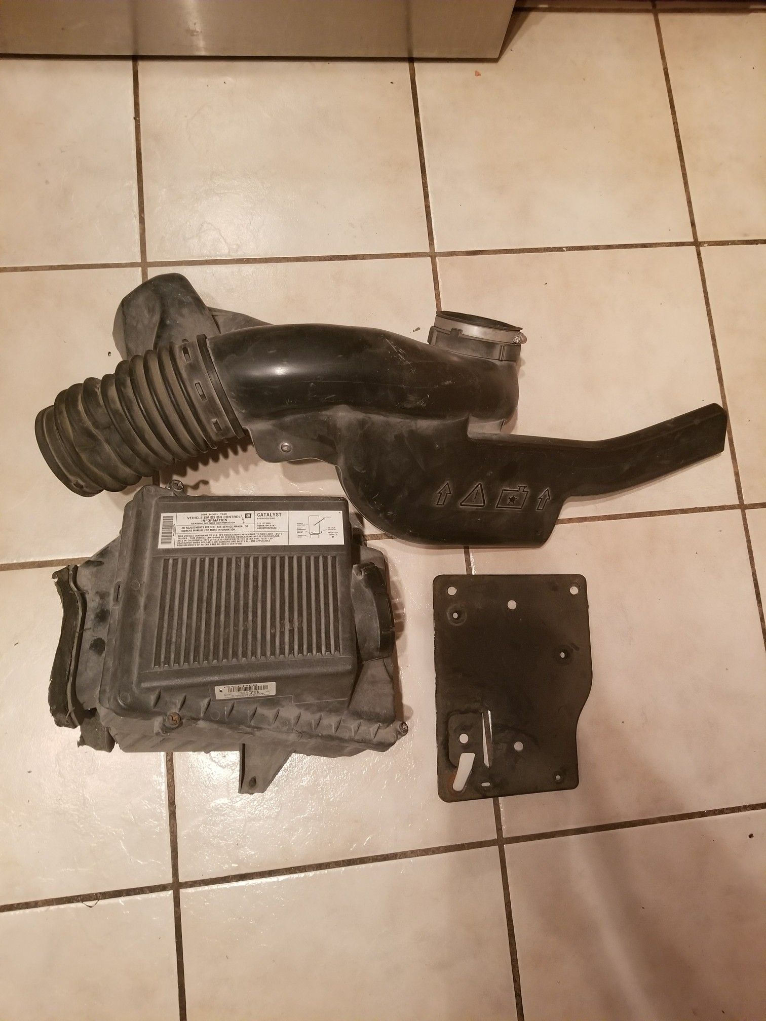 OEM Chevrolet Air Intake 2003-2006
