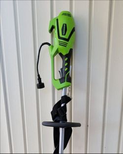 Green Works 18" Cordless Trimmer