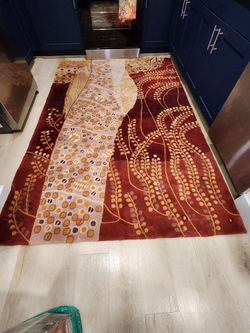 BEAUTIFUL ORIENTAL RUG!  PRETTY COLORS!!!