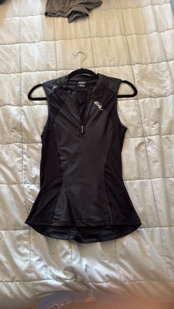 2XU Black Sleeveless Athletic Top