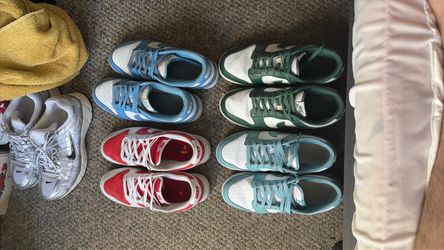 Men’s Nike dunk 4 color ways send offers
