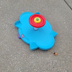 Little Tikes Sit And Spin Two Person Sprinkler