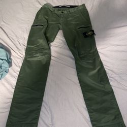 Size 30 Green Stone Island Slim