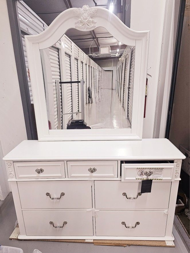 Brand New Standard Furniture Dresser With Mirror