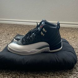 Jordan 12s 8.5 