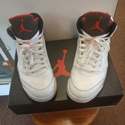 Air Jordan Retro / Size 10