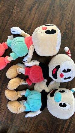 Cups head  plushies  and  Bendy plushies  $15  for the set