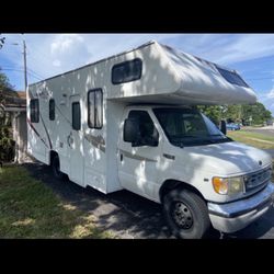 2000 Ford Majestic RV