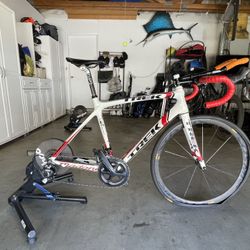 Training Bike With Wahoo kicker