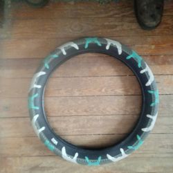 Cult Vans Tire