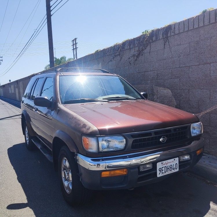 1998 Nissan Pathfinder