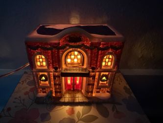 A Wonderful Holiday Bedford Falls Trust Bank 1916 Lighted Christmas Village Building