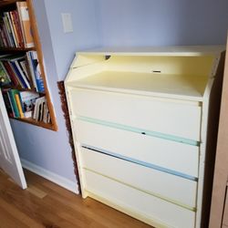 Children Dresser With Changing Table
