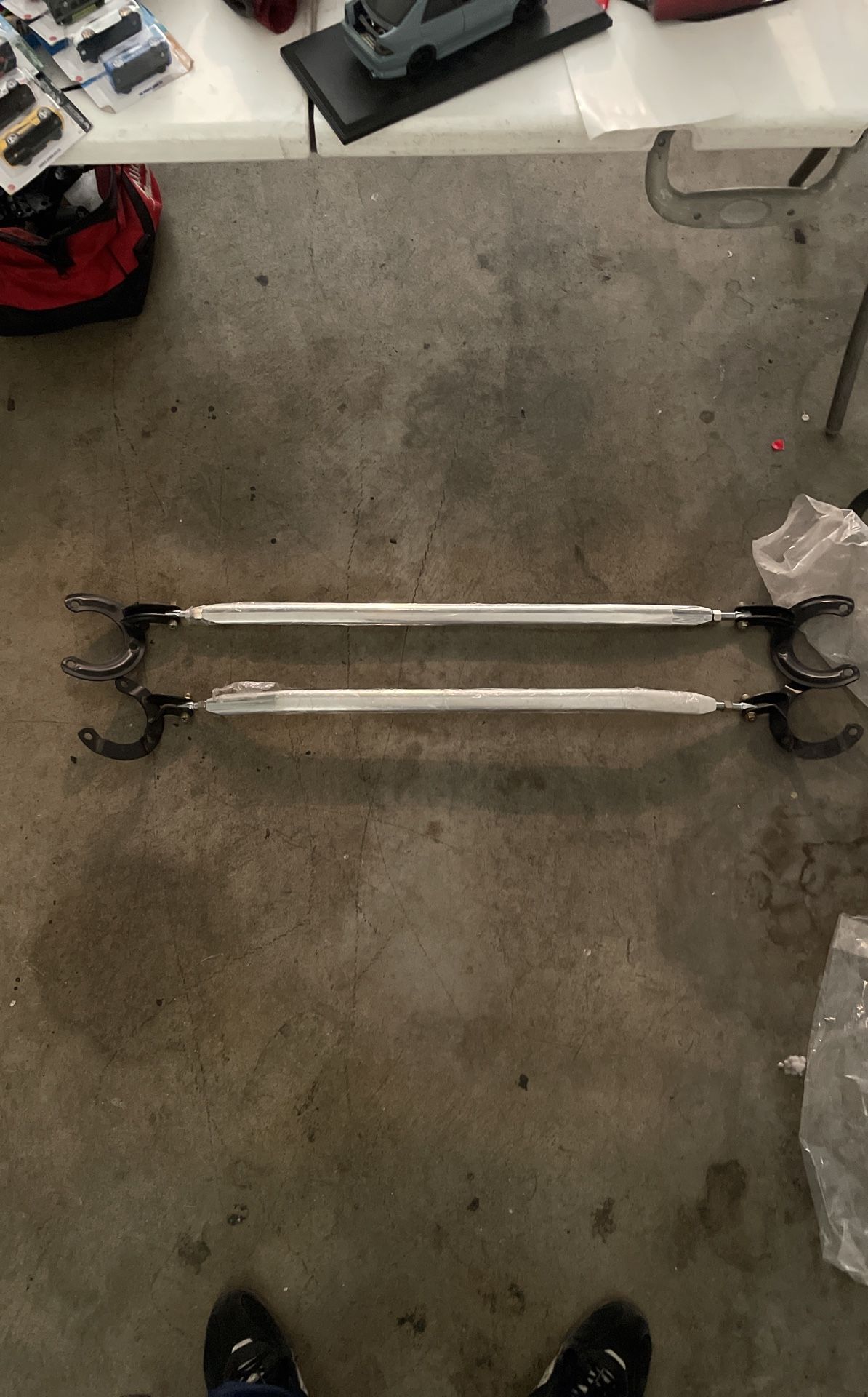 95-99 Nissan Maxima Strut Bars
