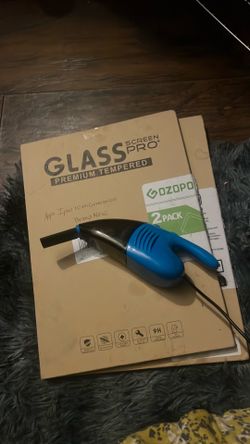 Mini vacuum cleaner