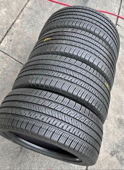 205/55/16 Goodyear vendo un set de llantas usadas excelente condiciones de vida las 4 ✅🤩I am selling a set of used tires, all 4 in excellent living c