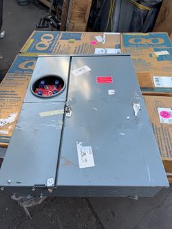 New no box Square D SC816F200PS 200 amp solar ready meter panel