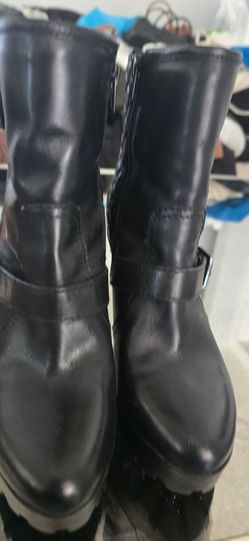 Black boots