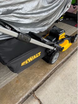 Dewalt lawnmower