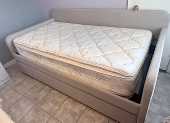 Twin Trundle with mattress