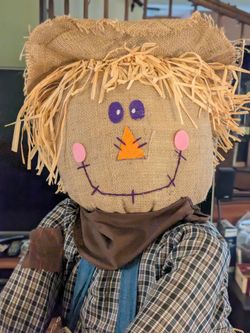 50 inch animated Scarecrow. Sold at Menard's in 2003