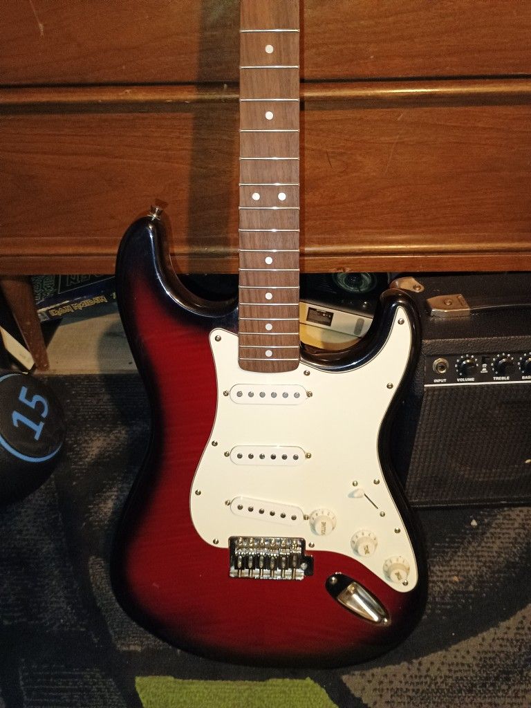 Fender Starcaster Guitar w/Amp+Case+More!
