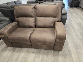 Comfortable Loveseat With 2 Recliner 