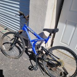 SÚPER COOL PACIFIC SABOTAGE BIKE
