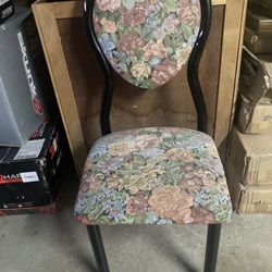 Metallic Flower Chairs/ Sillas Metalicas 