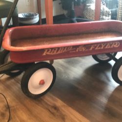 Radio flyer wagon