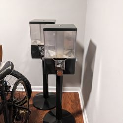 2 Vendesign Vending Machines