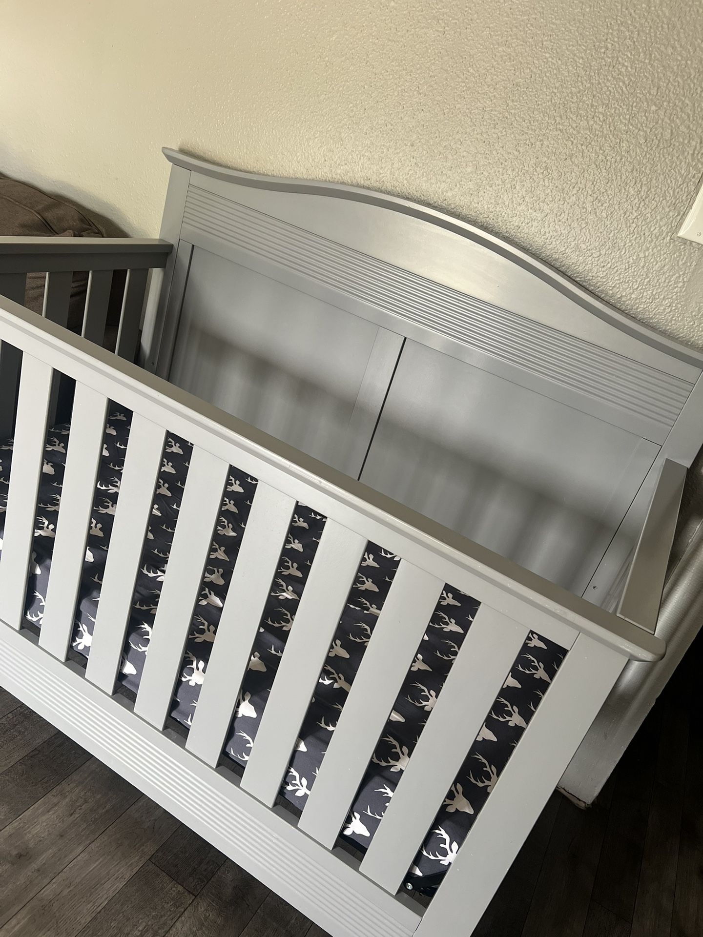 Baby Crib with Mattress