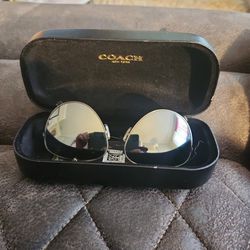 Coach Aviator Style Sunglasses  With  Case.