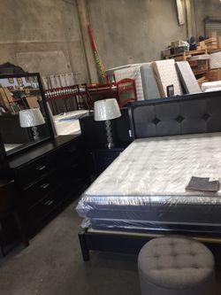 Queen complete bedroom sets $875