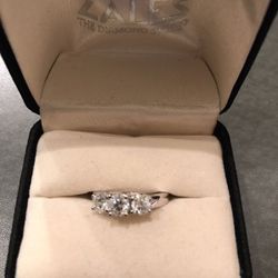 Three stone diamond ring