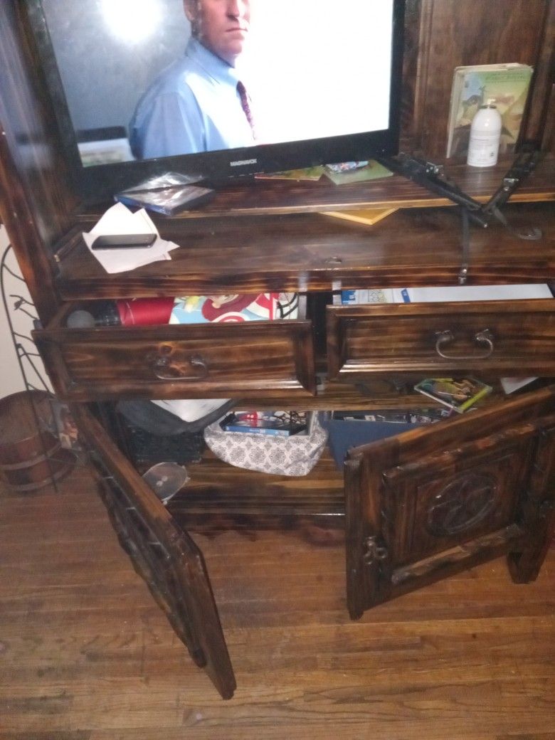 TV Stand 